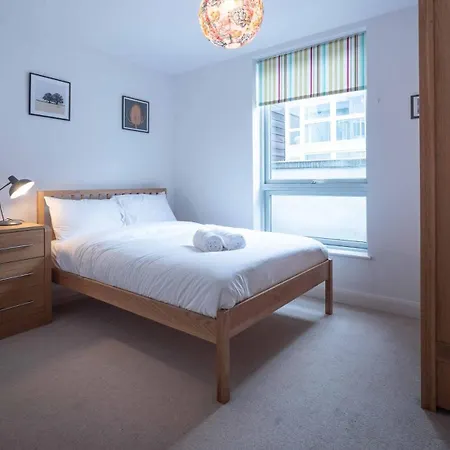 Two Bedroom Flat With Parking In Deanery Road Bristol
